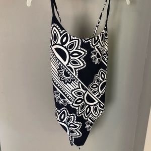 SUPER CUTE NAVY BLUE ONE PIECE AERIE